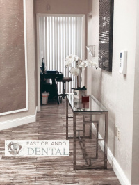 Flower pot table at Orlando FL dentist East Orlando Dental