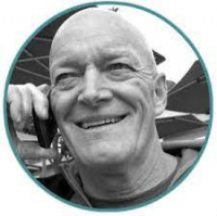 Dr.Tad Hodgert