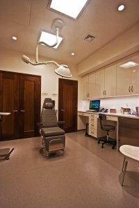 SURGICAL INTAKE SUITE 11