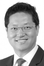 Dr. Kent K Hwang, DDS