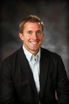 Christopher E McLean, DDS