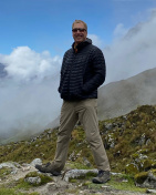 Dr. Bruce Brumm, DDS