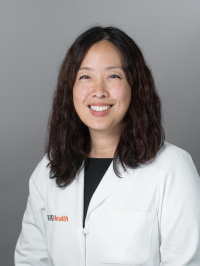 Carolyn S Lee