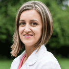 Dr. Nesrine Bestandji, DMD