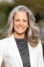 Dr. Stefanie Schluender, MD, FACS, FASCRS