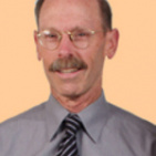 Alan A Mackenzie, DDS