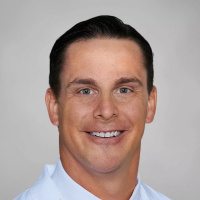 Eric M Bonds