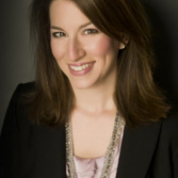 Dr. Jennifer Holzen 0