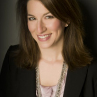 Dr. Jennifer Holzen 0