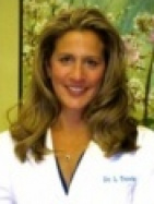 Lynn L Travis, DDS