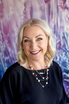 Dr. Summer Anne-racelle Gutschow, DDS