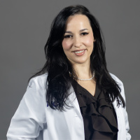 Yenlee Hernandez, MD - Naples, FL - Internal Medicine
