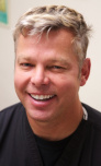 Dr. Dennis D Hunt, DDS