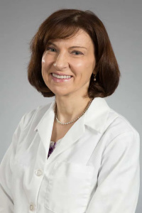 Dr Mojca Lorbar