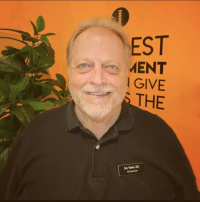 Dr. Jay Yates 0