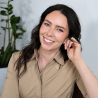 Dr. Amanda Mead, Psy D