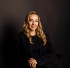 Dr. Ecaterina Komarnitsky, MD