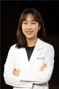 Dr. Lee 8