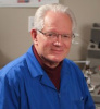 Dr. Richard R Raugust, MD