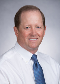 Dr. Lee Ralph, MD practices at San Diego Sports Medicine & Family Health Center 0